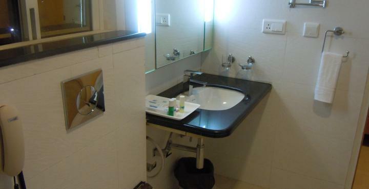 Collection O 2521 Hotel The Vinayak Gwalior Exterior foto